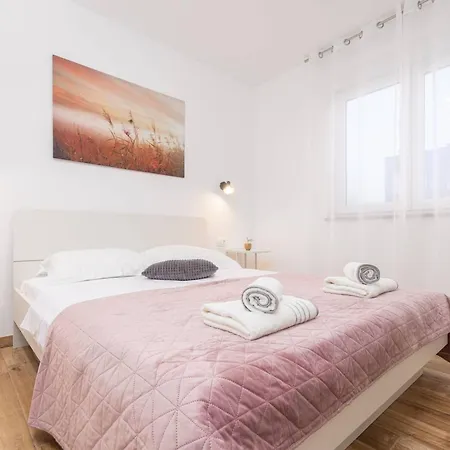 Tatil Evi Ema Und Ana By Interhome Pula