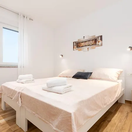 Ema Und Ana By Interhome Tatil Evi *